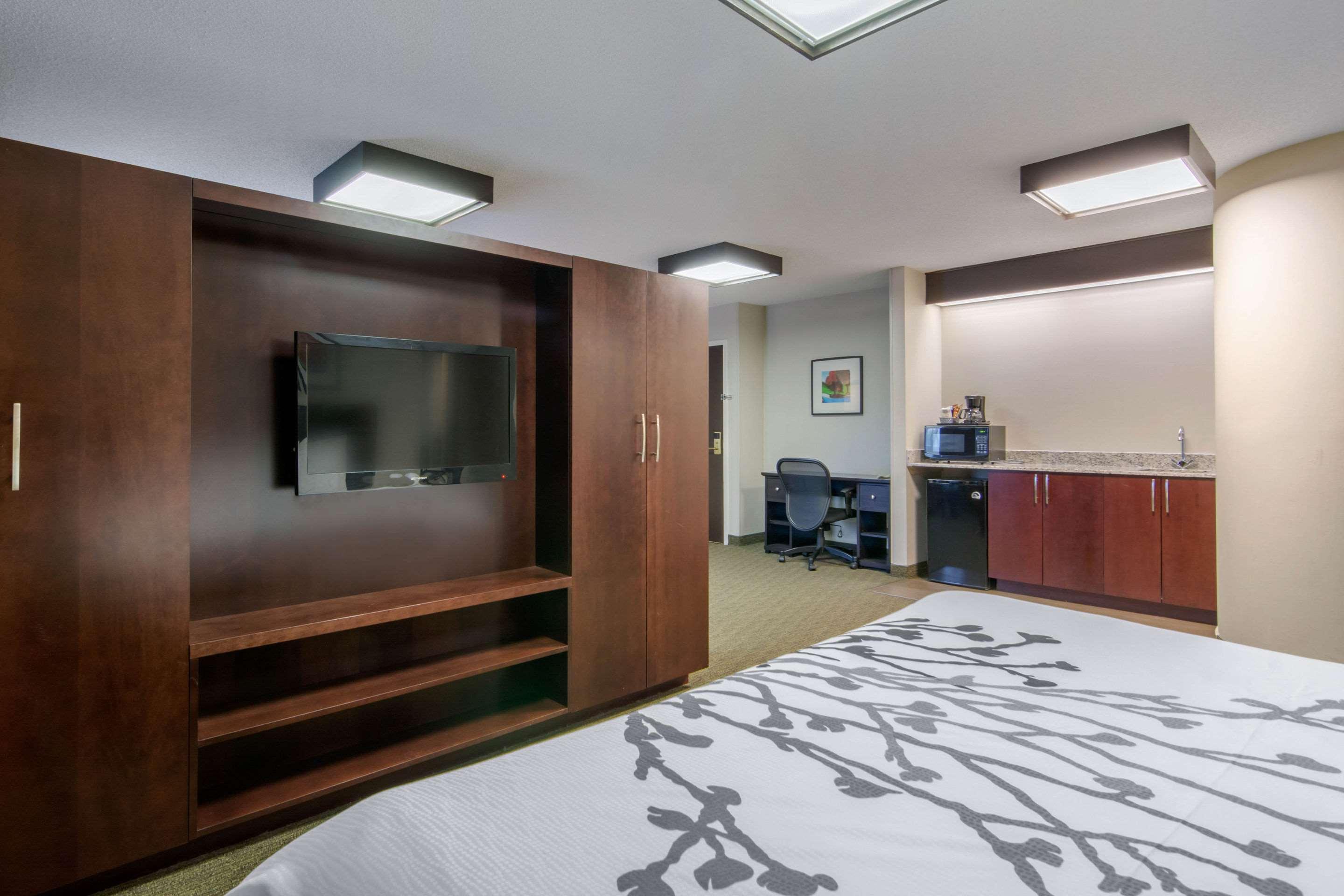 Sleep Inn 3*